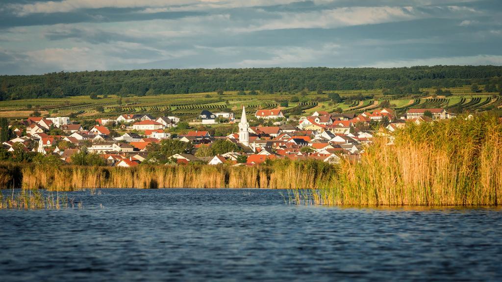 Appartementhaus Freiler Mörbisch am See Екстериор снимка